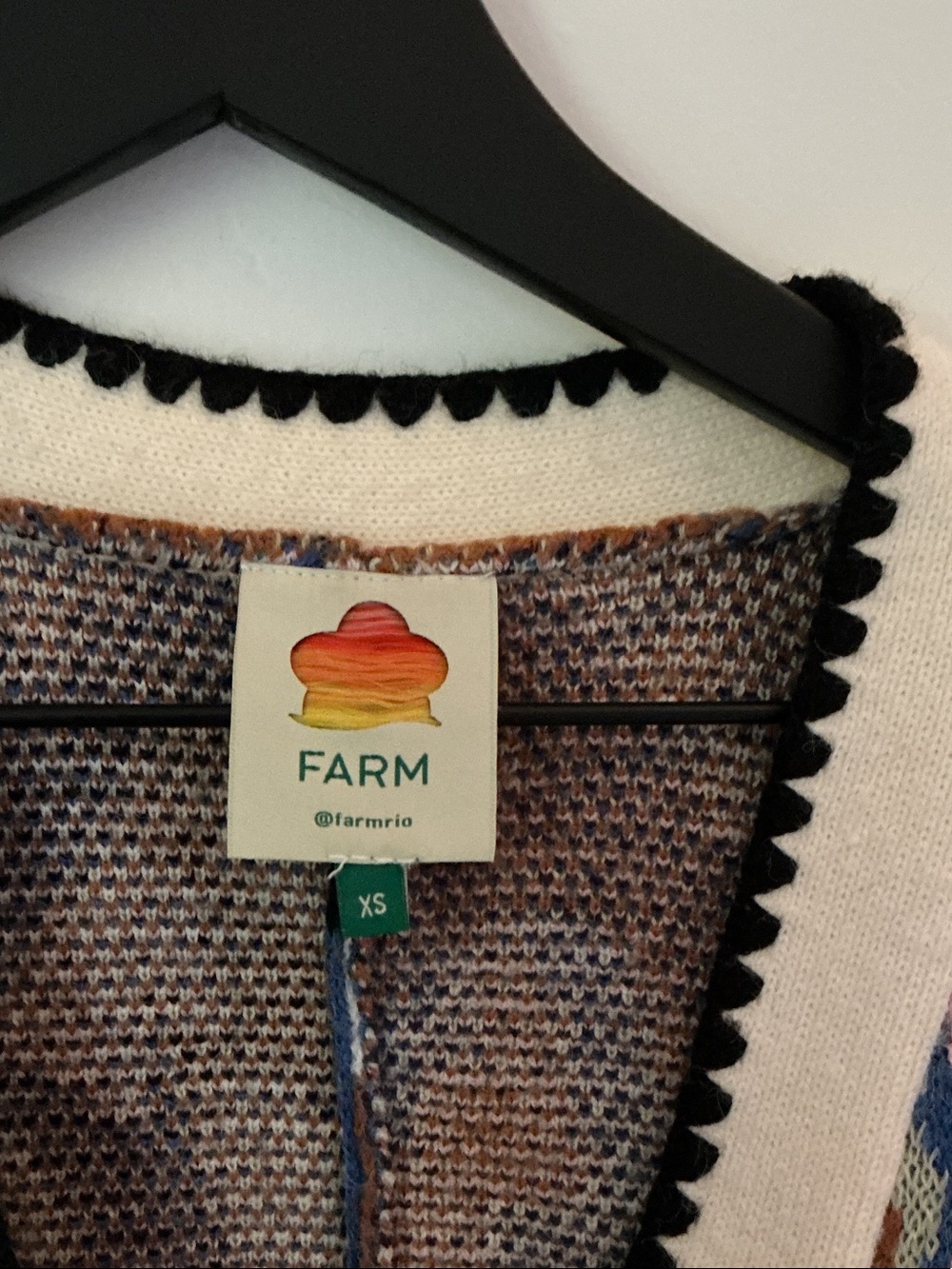 FARM Rio Heart & Leopard Multicolor V‑Neck Cardigan — Cream Trim - Picture 2 of 3